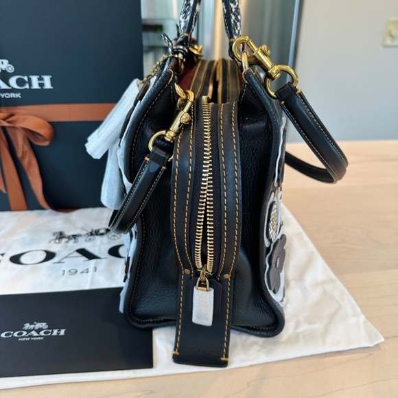 Coach Rogue Tearose Snakeskin and Matching Wallet/Wristlet ***BNWT*** - Picture 7 of 10